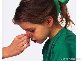育儿经验分享孩子容易流鼻血,小孩流鼻血怎么快速止血倪海厦