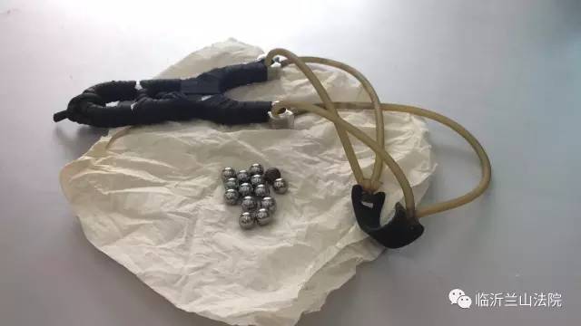 震惊!有农药、有刀……法警告诉你法院安检有多重要!