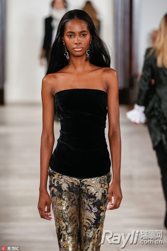 杨幂实力飙演技,杨幂天鹅绒连裤袜