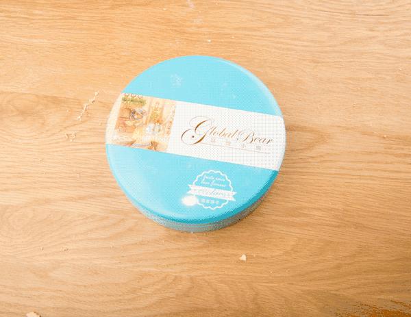 一家长过年前带着孩子出了趟门，结果熊孩子说什么也不肯回家了！