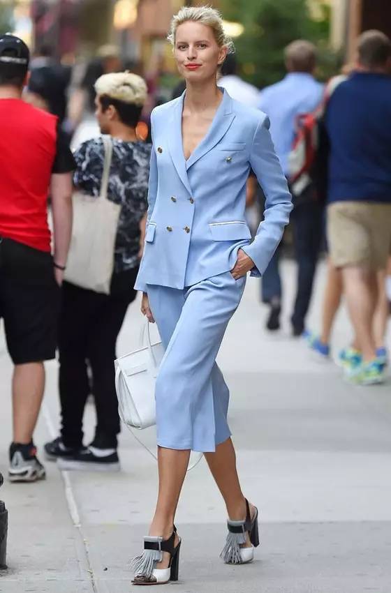 适合所有人最简单穿搭,很随意但是好看的穿搭