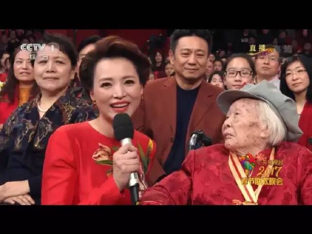 董卿口红蜜汁抢头条，这支网RED口红究竟是哪款？baby杨幂刘诗诗迪丽热巴……女明星同款唇色你也可以get！