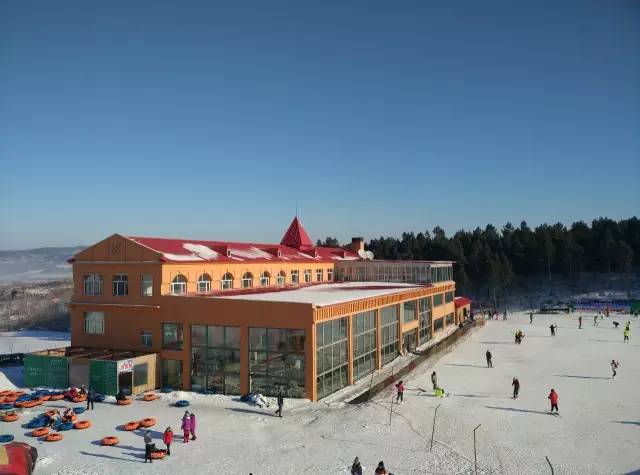 哈尔滨冬天免费玩雪的地方,哈尔滨冰雪旅游春节