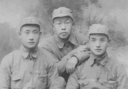 现代名人勤奋学习的故事,那些学习最刻苦的人