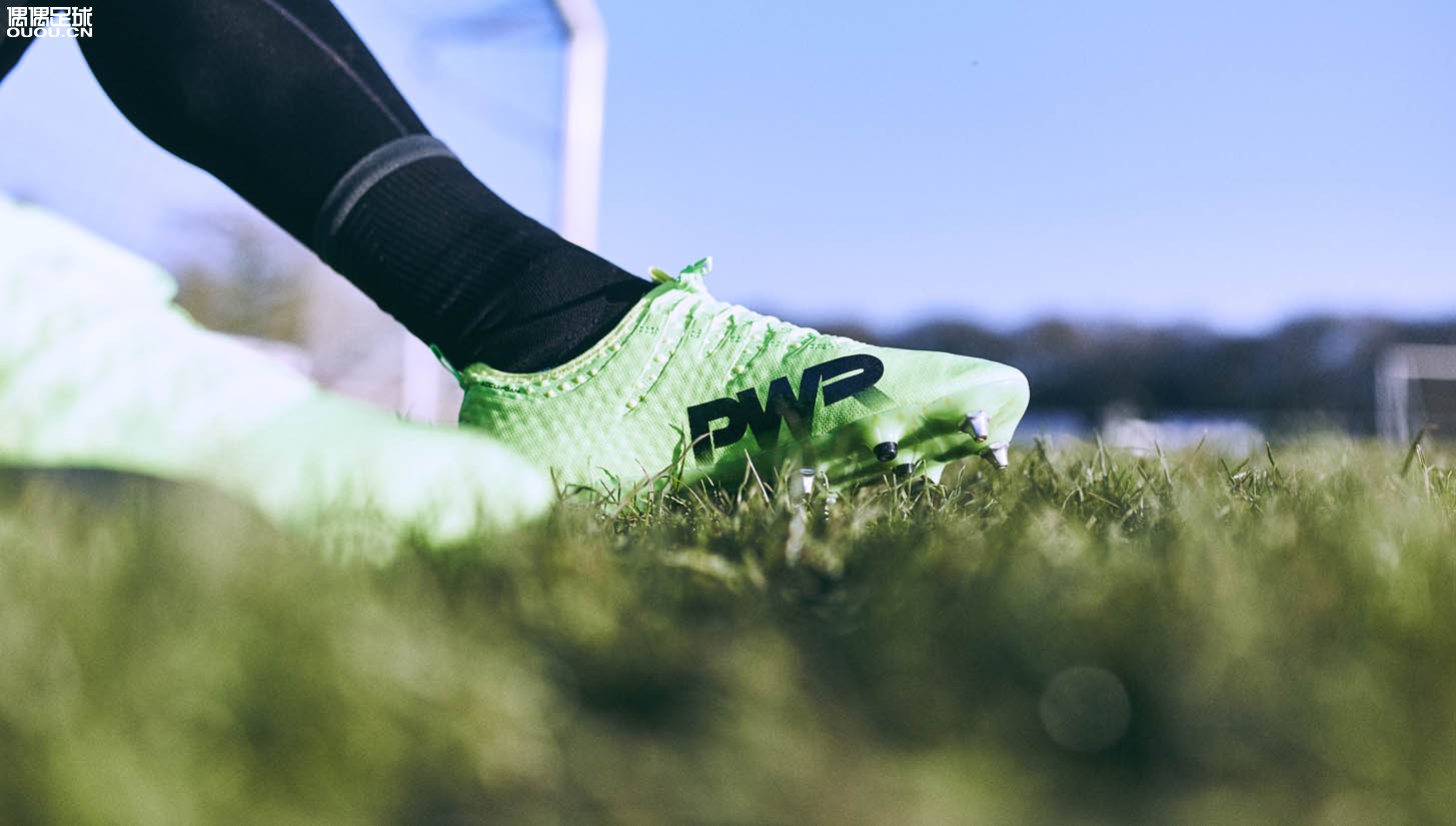彪马足球鞋evopower1.4,pumaone20.1足球鞋测评