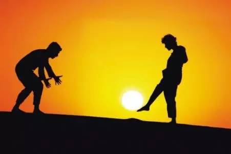 踢足球能给你带来什么,踢足球能让我们学到了什么