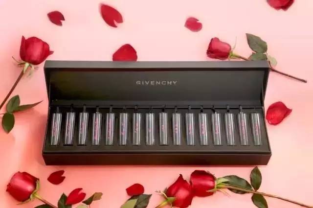 纪梵希情人节限定礼盒试色,2022情人节ysl限定小黑管