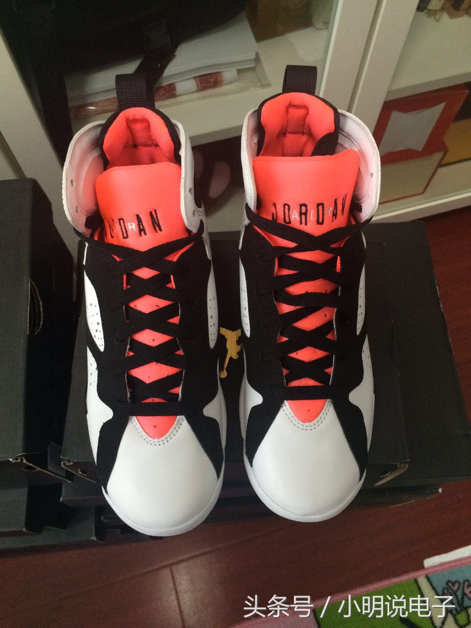 乔丹通过球鞋赚钱,一双乔丹球鞋最少能卖多少钱