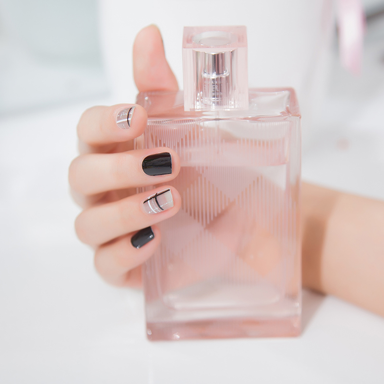 美甲和自己涂指甲油有什么区别,美甲小白也能学会的显白美甲教程