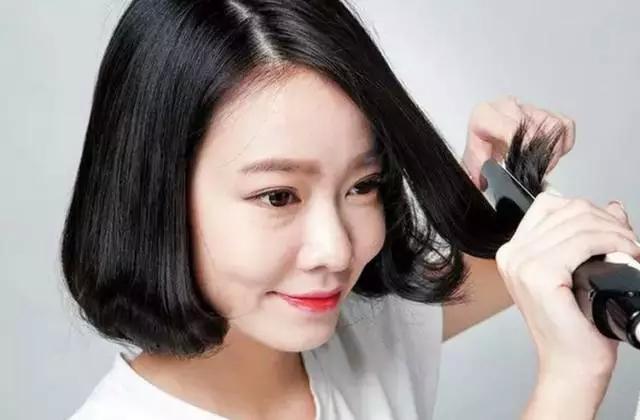 发型怎样打理不显秃头,发型快速打理教程