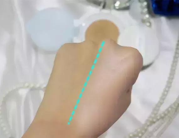 粉底太干了咋办,粉底高级感干皮