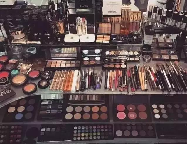 sad!我可能买了一个假化妆台!