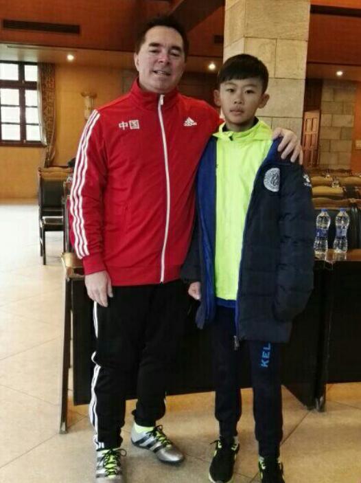 汤姆拜尔简介,汤姆拜尔1v1