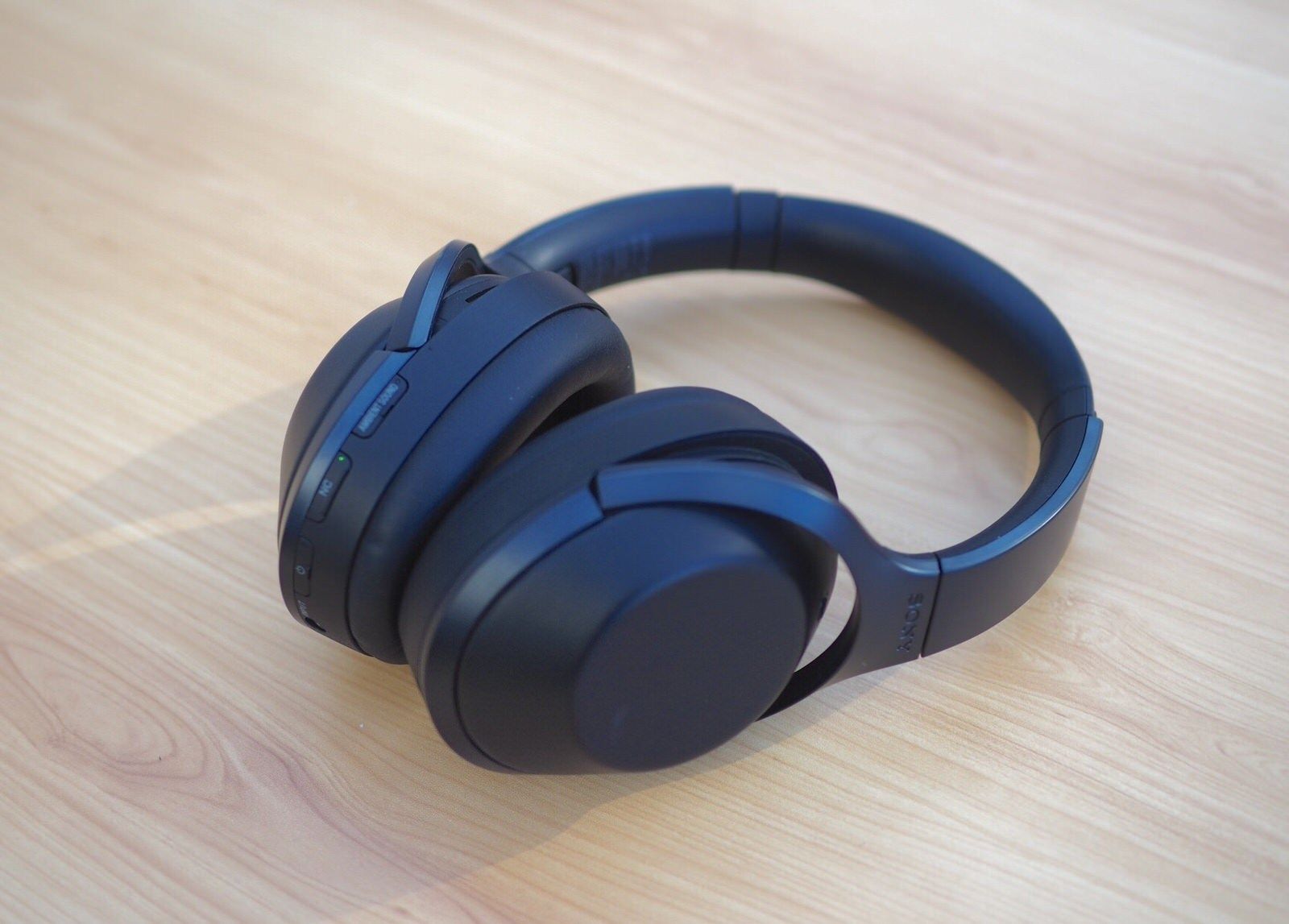 索尼1000xm2与boseqc30哪个好用,索尼耳机qc35和bose哪个好