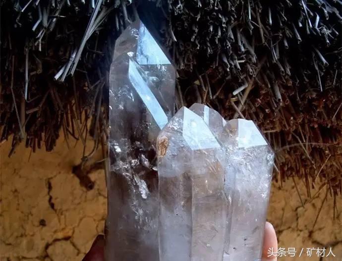 东海的水晶从哪里来的,水晶是在哪里找到的