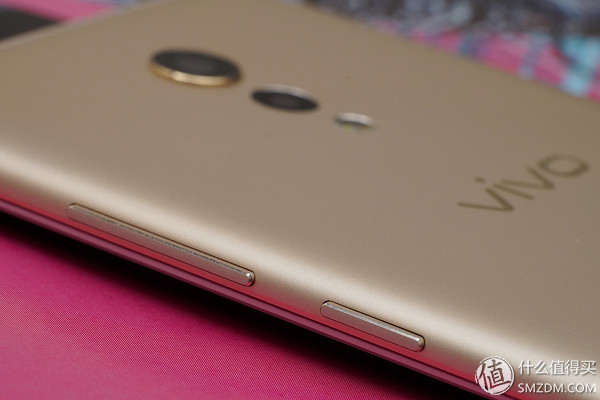 vivoxplay6内外屏是一体的吗,vivoxplay6曲面屏参数