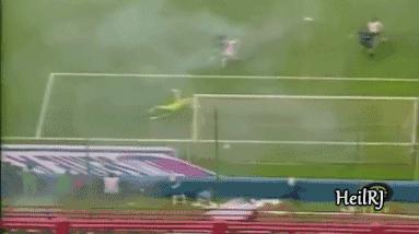 梅阿查国王阿德里亚诺低谷,阿德里亚诺重返梅阿查视频