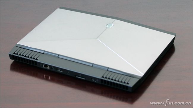 戴尔alienware13游戏本,戴尔外星人alienware13r3