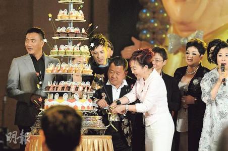 曾宝仪12岁了曾志伟才和她见面,曾宝仪几岁和曾志伟相认的