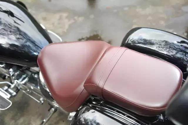 力帆最新款v缸250太子摩托车,力帆v缸250街车