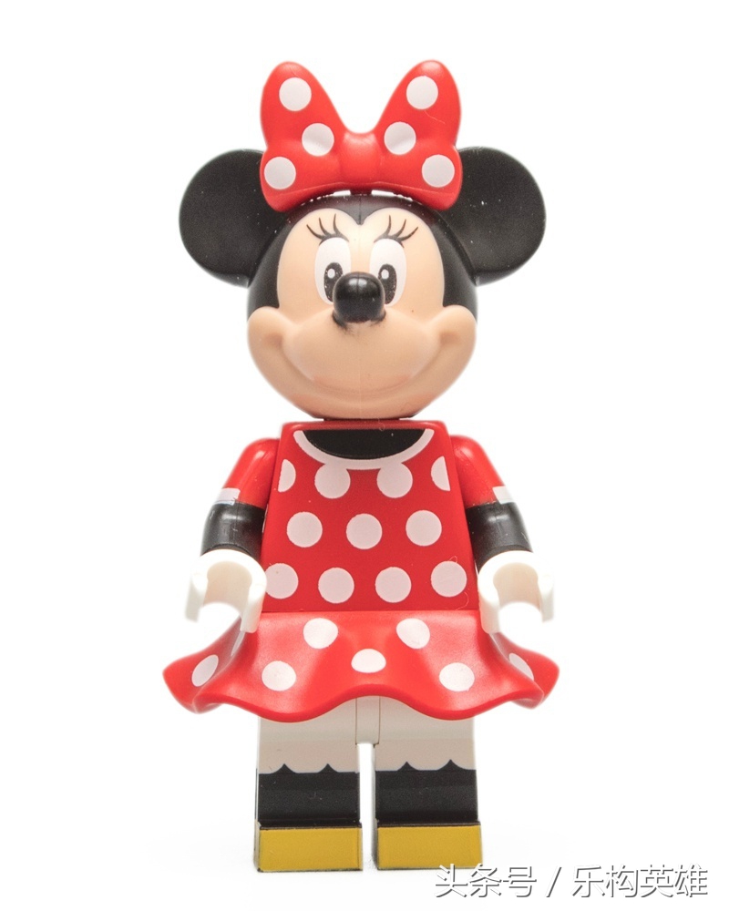 迪士尼乐高城堡对比,乐高新旧迪士尼城堡推荐