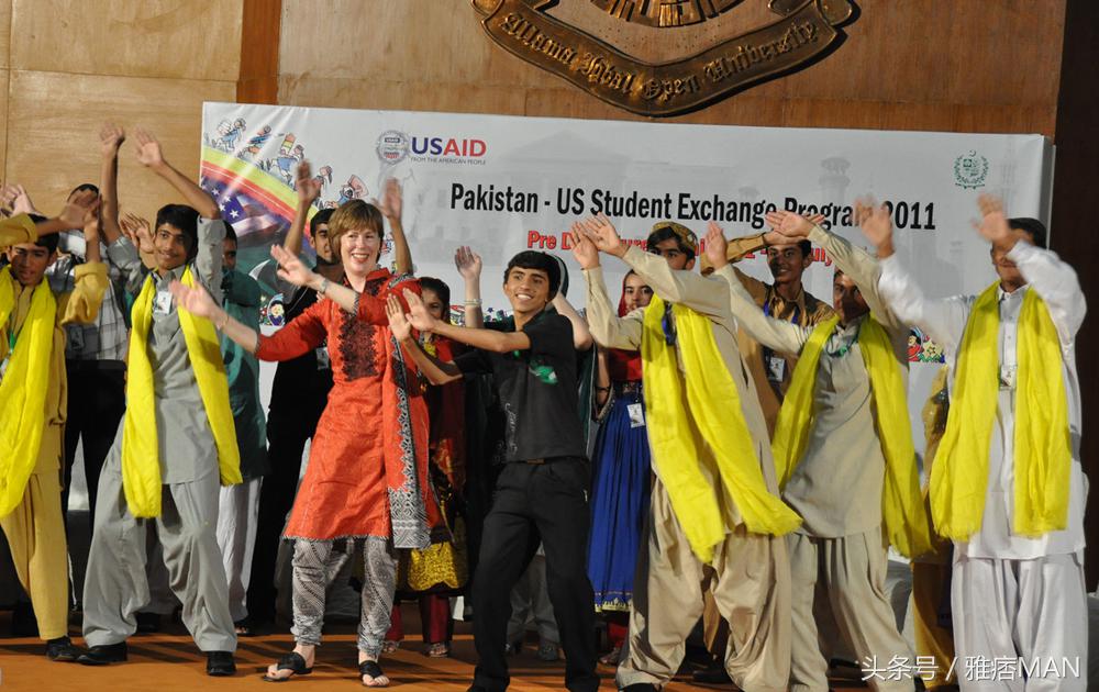 大学生常见的穿搭风格,大学生穿搭正式场合