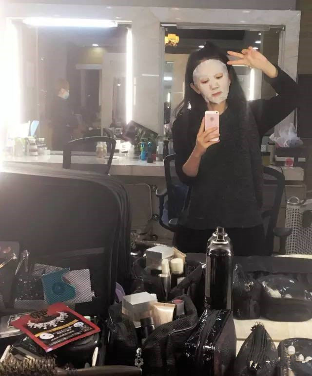 王子文蜜粉饼,王子文娇兰面膜