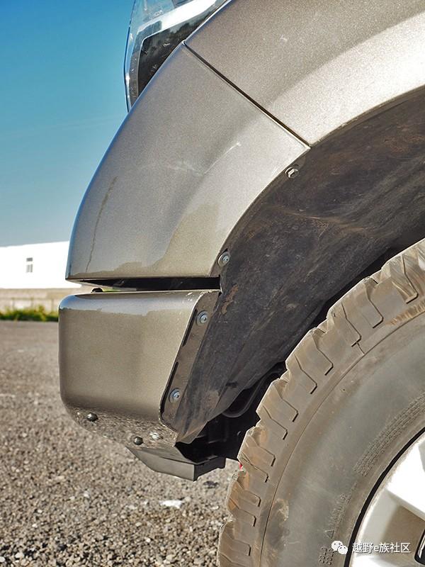 低配新款普拉多内饰改装,2017普拉多2700中东版改装