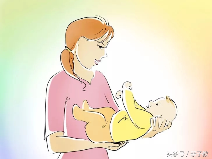 如何抱婴儿才不哭,如何抱婴儿才是正确抱姿