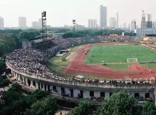 新华路武汉足球,武汉市江汉区新华路17号