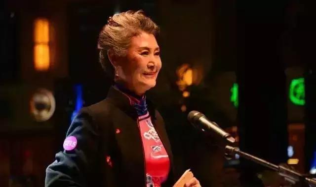 待我银发飘飘也要优雅到老图片,就算银发飘飘也要潇洒到老