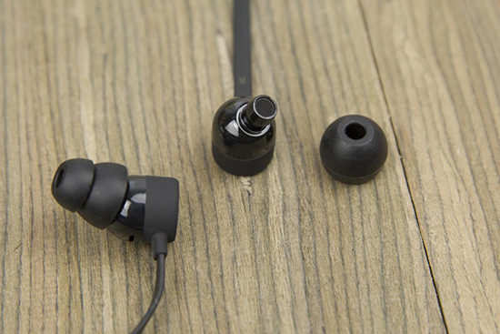 beatsx无线蓝牙入耳式耳机使用,beatsx蓝牙无线入耳式耳机怎么样