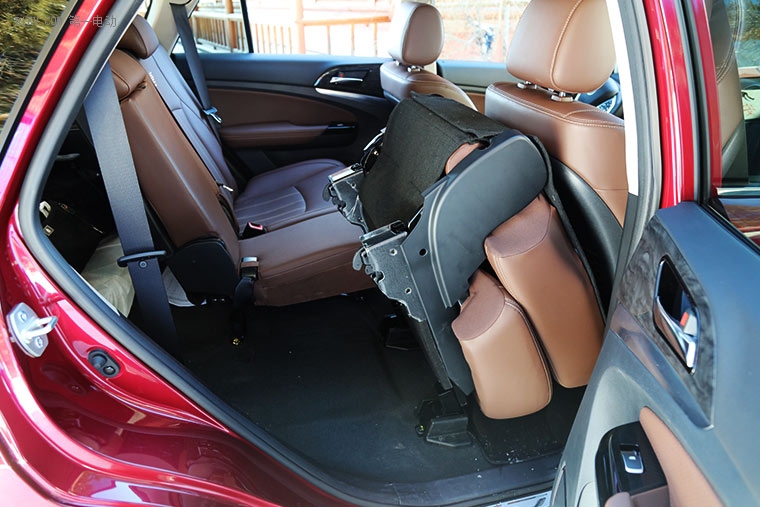 纯电模式200km续航的比亚迪唐dm-p,比亚迪唐100极速版