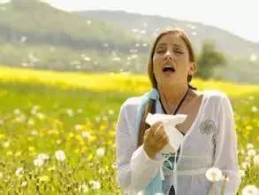 春季脸上皮肤过敏泛红发痒小妙招,春季皮肤过敏发肿泛红发痒小妙招