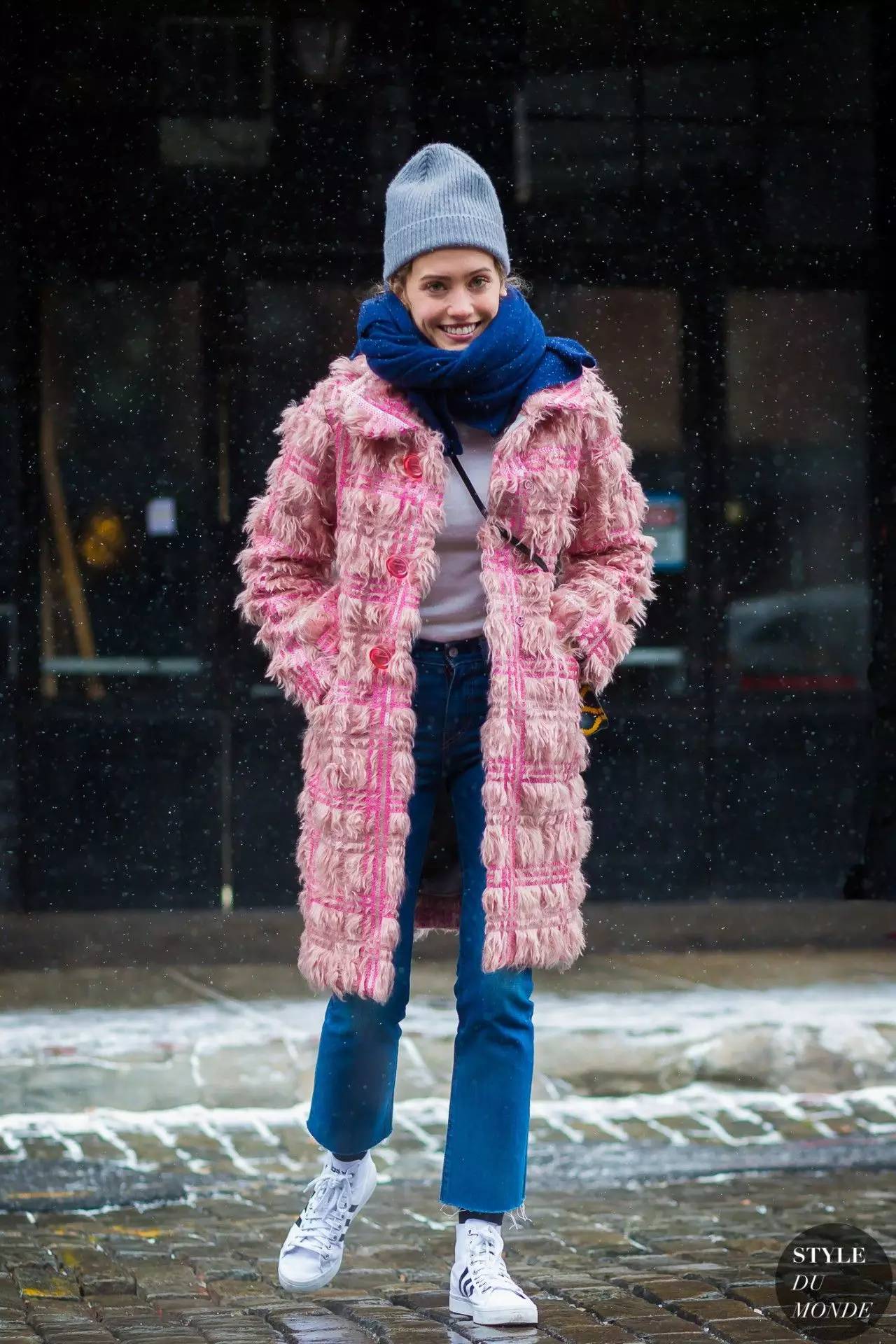 矮个子穿高帮球鞋,矮个子女生穿高帮球鞋