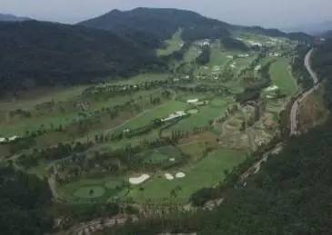 吃中国的饭又砸中国的碗意思,吃了饭还砸锅