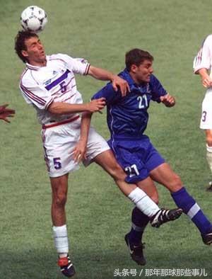 两届世界杯踢丢点球巴乔扼腕痛惜,98年世界杯法国vs意大利点球大战