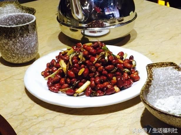 哈尔滨地铁哪一站有美食,哈尔滨地铁1号线小吃街