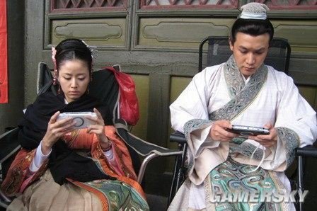 女星中的游戏王是她们为打红警3天2夜未合眼创世纪被刷哭