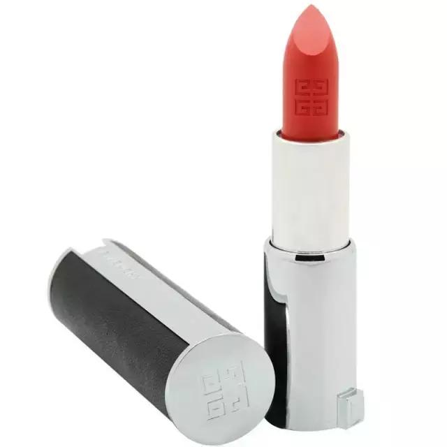 涂上这个颜色的口红，去吻男神吧！