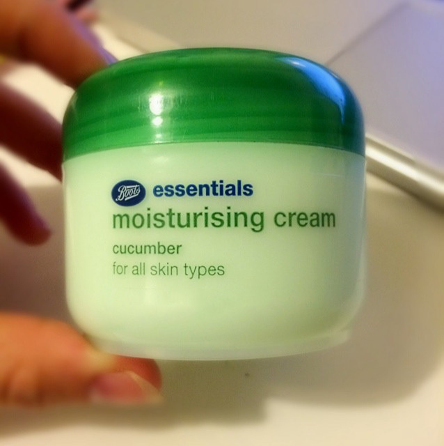 珀莱雅红宝石面霜全网断货,全网断货的面霜