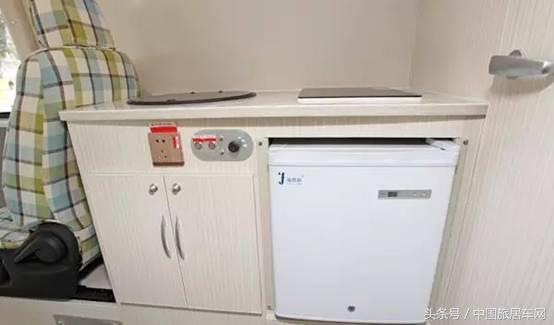 拓锐斯特依维柯c型房车多少钱,依维柯拓锐斯特2020款