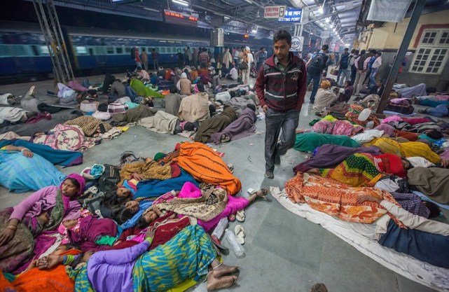 对比印度火车和中国高铁,印度的火车真的那么落后吗