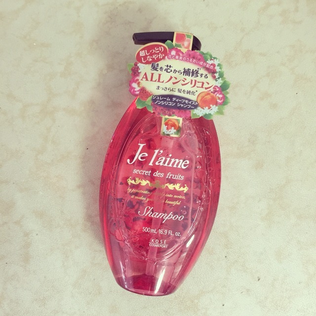 针对干枯头发的护发产品,头发可以顺直的护发产品