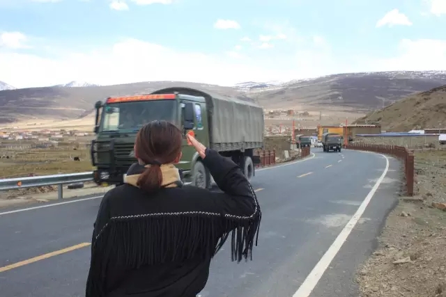 我不是喜欢旅行只是想逃避生活,不是旅行而是生活