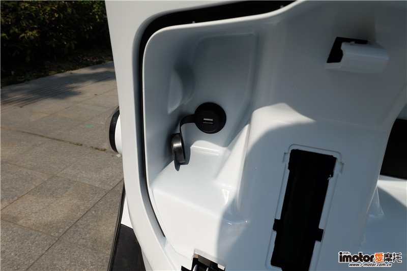 测评三阳FiddleIII高性能水冷125