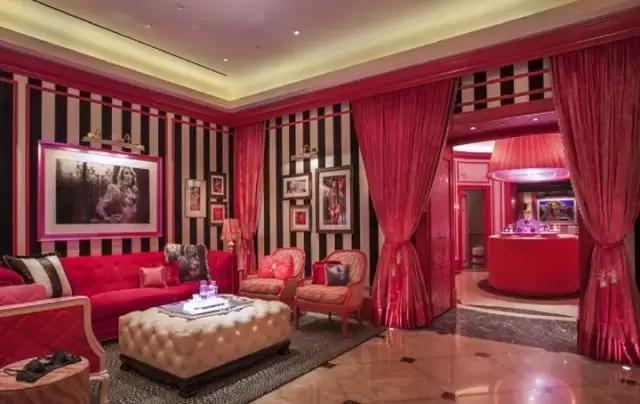 成都维密店铺在太古里,天使降临四川