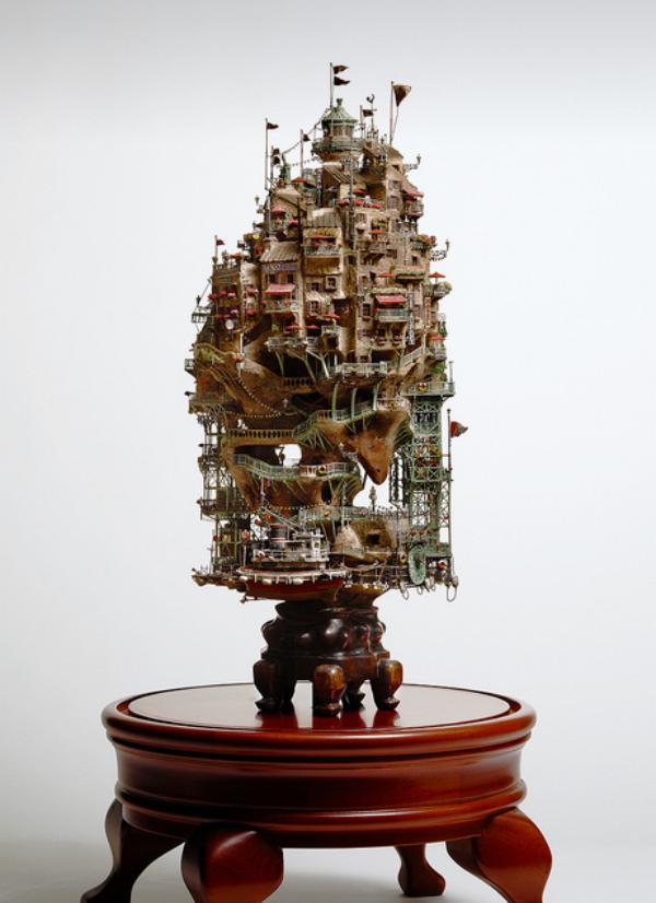 这位迷宫插画师制作的微缩景观让人想住到模型里！