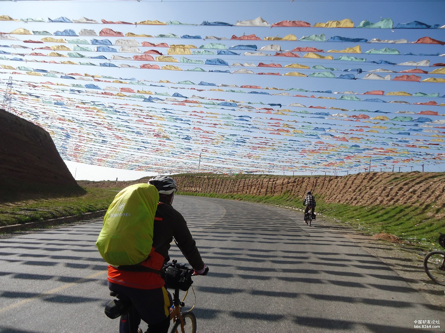 骑自行车旅行需要什么准备,骑自行车旅行怎么住安全