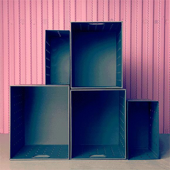 一口气推出了50多款PS新品，宜家彻底放飞了自我！挂到墙上的沙发、自动浇水的花盆……错过等3年